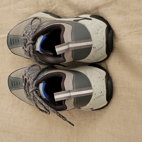 Skechers Arch Fit Men's Athletic shoe Size 9.5 grey - Picture 2 of 7